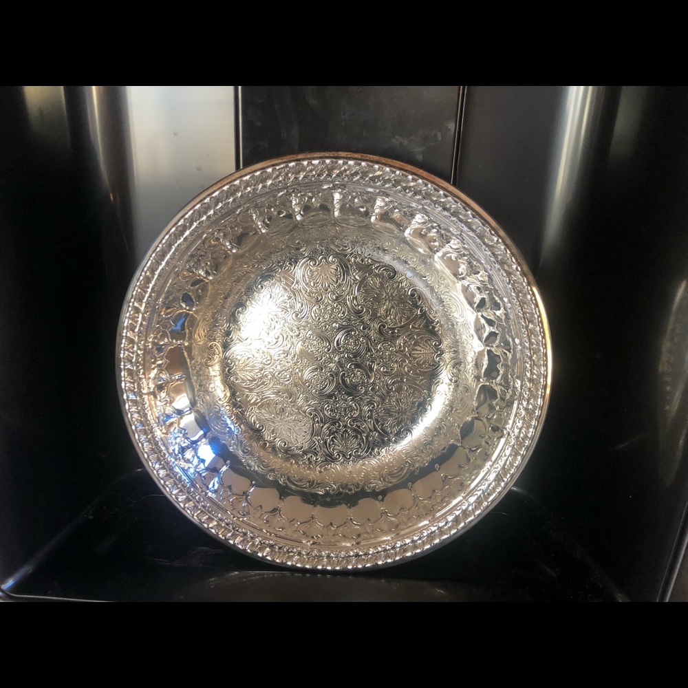 Vintage 1949 Reed and Barton Silver Plate 6"